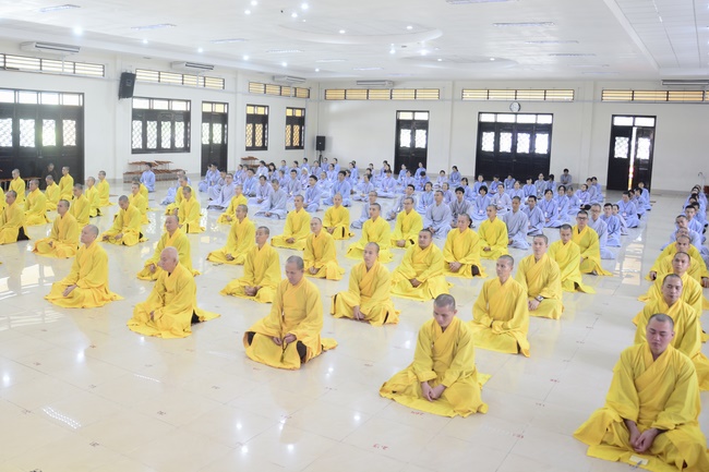 Series of photos of the Seven-Day Special Retreat