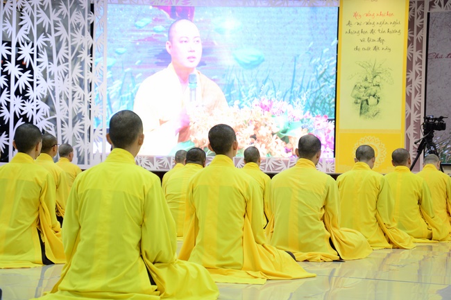 Series of photos of the Seven-Day Special Retreat