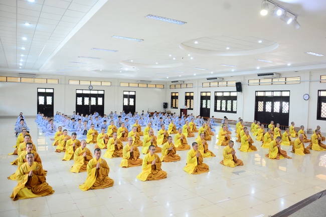 Series of photos of the Seven-Day Special Retreat