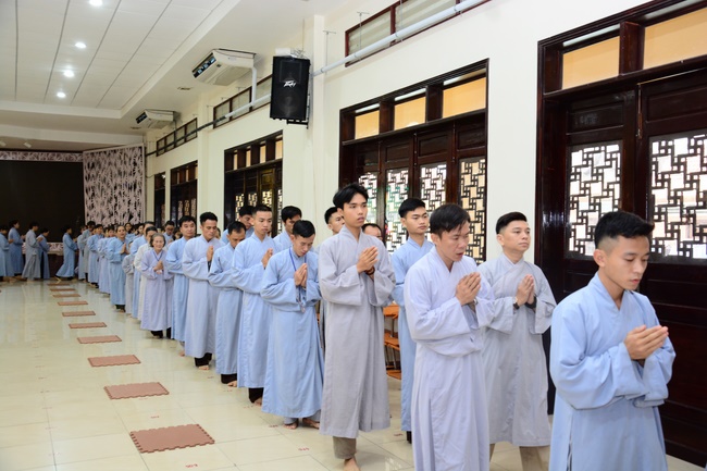 Series of photos of the Seven-Day Special Retreat