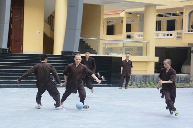 Series of photos of the Seven-Day Special Retreat