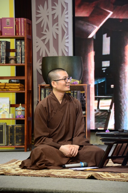 Series of photos of the Seven-Day Special Retreat