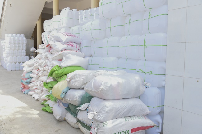 The handover ceremony of saline water purifier and rice ATM machine at Quoc Thoi Pagoda in Ben Tre