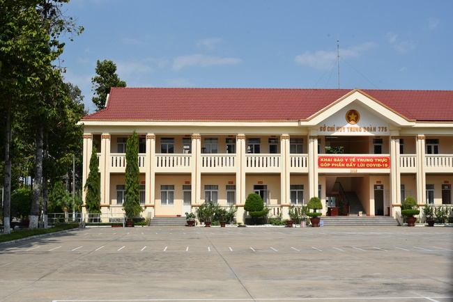 Supporting the 317 Infantry Division, Military Region 7 in Hoc Mon District.