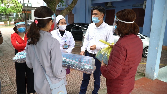 Joining hands to repel the Covid-19 epidemic of Dong Cao Pagoda