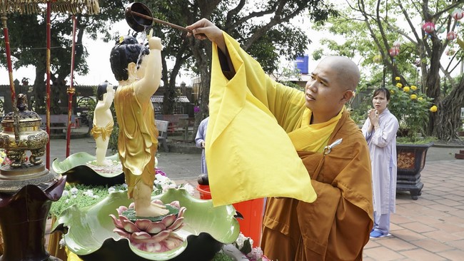 The last day of Buddha's Birthday Week 2020 at Dong Cao Pagoda