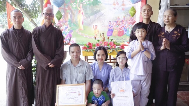 Dong Cao Pagoda granting the merit certificate to Buddhists having design of the Lumbini garden.