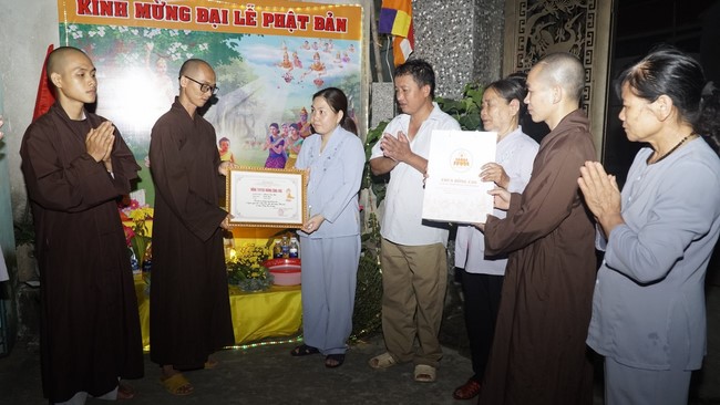 Dong Cao Pagoda granting the merit certificate to Buddhists having design of the Lumbini garden.