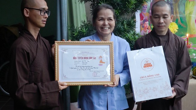 Dong Cao Pagoda granting the merit certificate to Buddhists having design of the Lumbini garden.