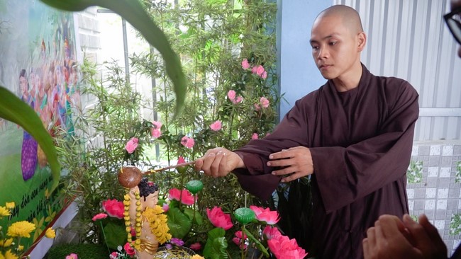 Dong Cao Pagoda granting the merit certificate to Buddhists having design of the Lumbini garden.