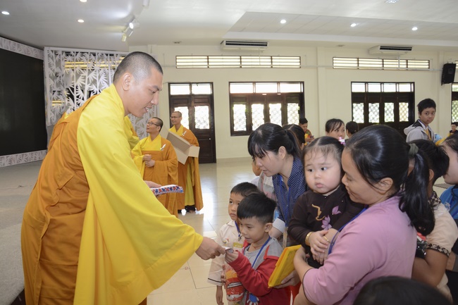 The Three Jewel Refuge Ceremony for cancer ill children coming from the Oncology Hospital