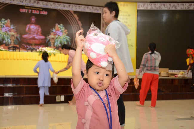 The Three Jewel Refuge Ceremony for cancer ill children coming from the Oncology Hospital