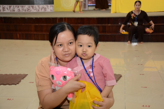 The Three Jewel Refuge Ceremony for cancer ill children coming from the Oncology Hospital