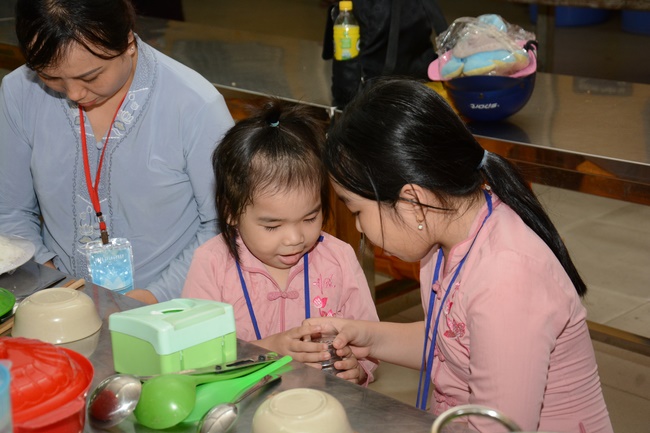 The Three Jewel Refuge Ceremony for cancer ill children coming from the Oncology Hospital