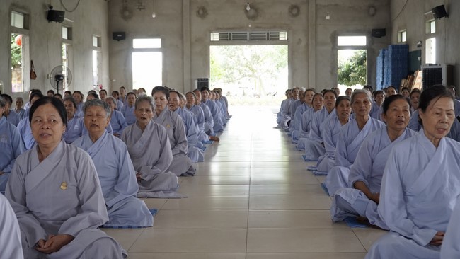 One-day retreat at Dong Cao Pagoda, Thanh Hoa