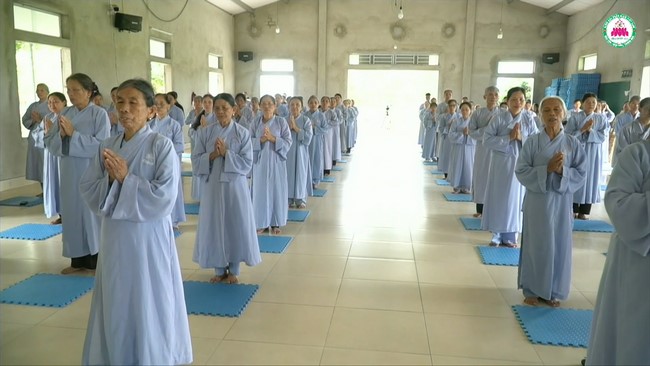 One-day retreat at Dong Cao Pagoda, Thanh Hoa