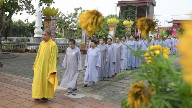 One-day retreat at Dong Cao Pagoda, Thanh Hoa