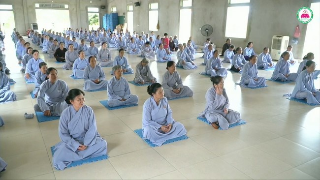 One-day retreat at Dong Cao Pagoda, Thanh Hoa