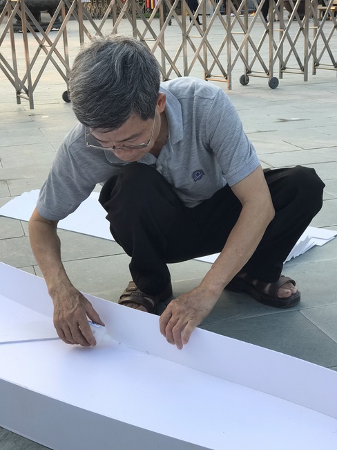 Preparing for the Great Ceremony of Buddha's Birthday (part 1)