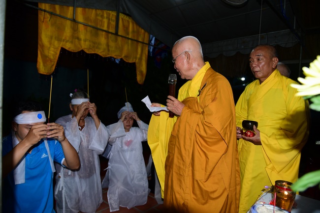 The  praying ceremony for rebirth