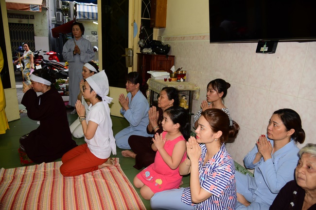 The  praying ceremony for rebirth