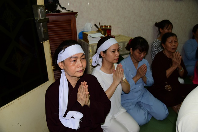 The  praying ceremony for rebirth