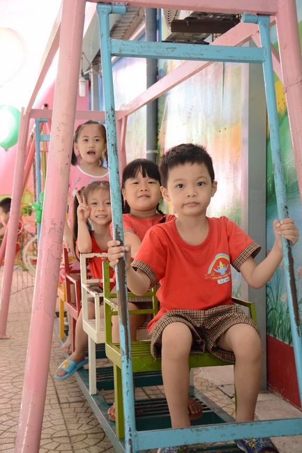 Tặng quà giáo viên trường mầm non tư thục tại Tân Thới Nhì, Hóc Môn