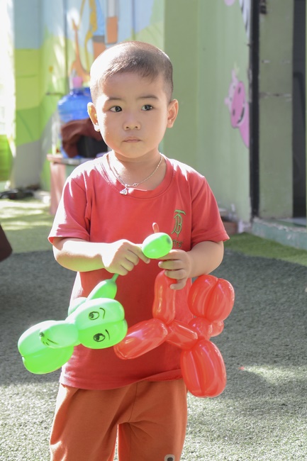 Tặng quà giáo viên trường mầm non tư thục tại Tân Thới Nhì, Hóc Môn