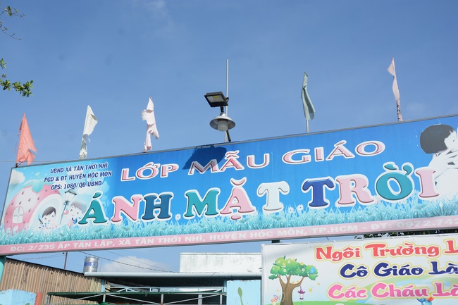 Tặng quà giáo viên trường mầm non tư thục tại Tân Thới Nhì, Hóc Môn