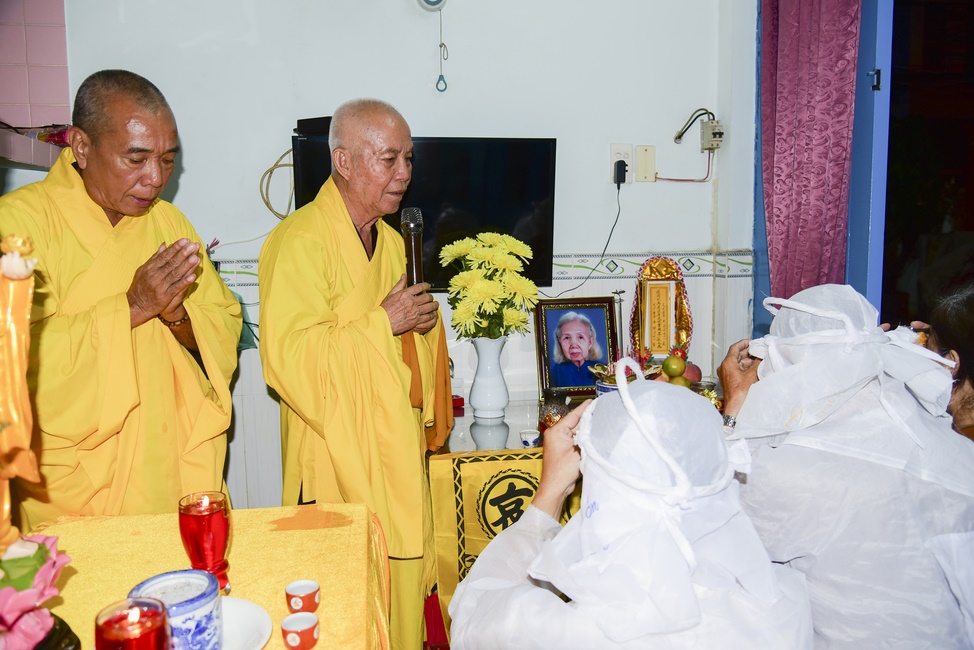 The ceremony praying for good health in Hoc Mon