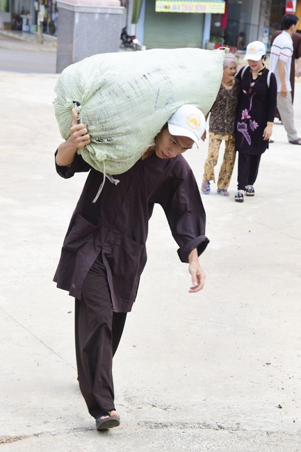 The charity trip in Binh Phuoc