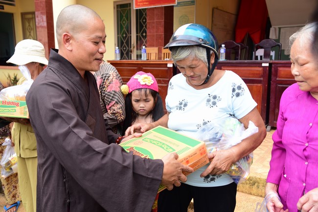 The charity trip in Binh Phuoc