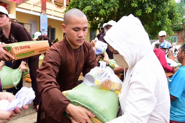 The charity trip in Binh Phuoc