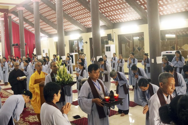 The Retreat of Eight Precepts in three days and two nights at Hoa Phuc Pagoda