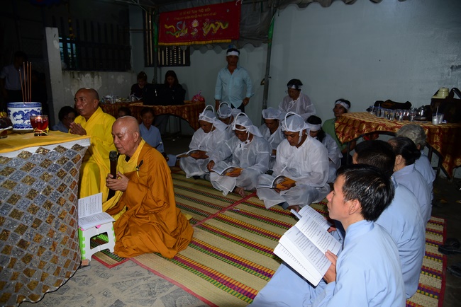 Giving gifts to oncology patients and praying for rebirth in Hoc Mon