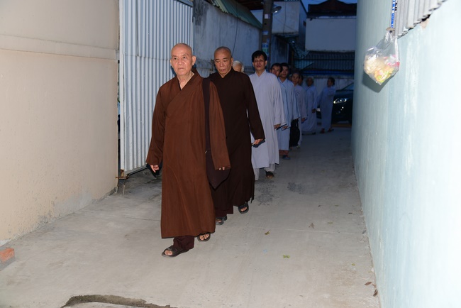 Giving gifts to oncology patients and praying for rebirth in Hoc Mon