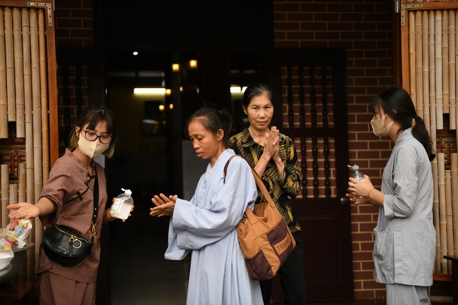 Buddha Bathing Ceremony at Hoa Phuc Pagoda in the period of COVID-19.