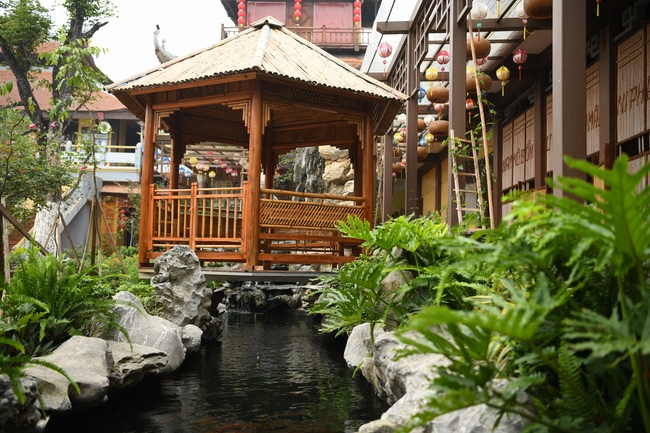 Buddha Bathing Ceremony at Hoa Phuc Pagoda in the period of COVID-19.