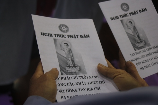 Buddha Bathing Ceremony at Hoa Phuc Pagoda in the period of COVID-19.