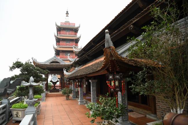 Buddha Bathing Ceremony at Hoa Phuc Pagoda in the period of COVID-19.