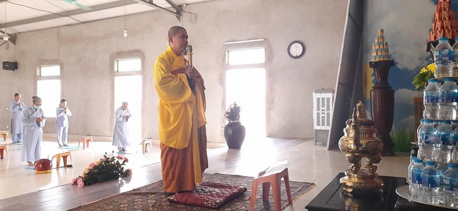 The Buddha bath Rite on His Birthday at Dong Cao Pagoda