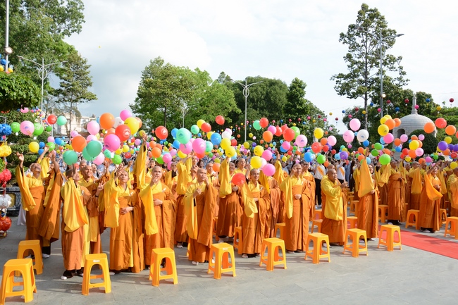 The Vesak Great Ceremony in 2020 at Hoang Phap Pagoda