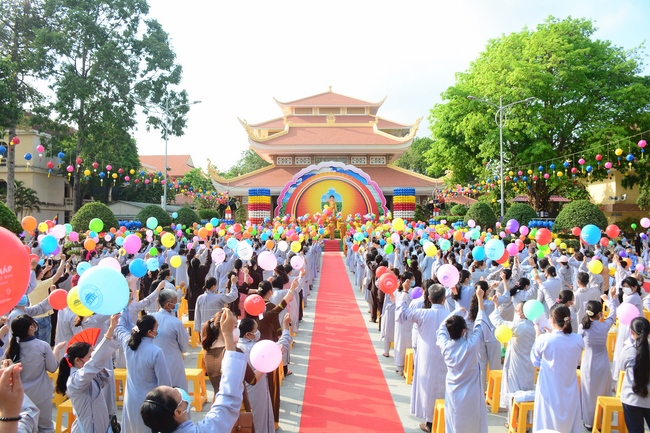The Vesak Great Ceremony in 2020 at Hoang Phap Pagoda