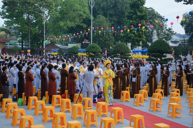 The Vesak Great Ceremony in 2020 at Hoang Phap Pagoda