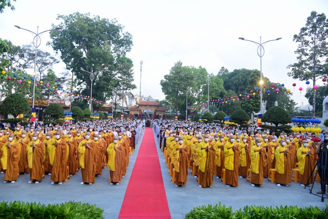 The Vesak Great Ceremony in 2020 at Hoang Phap Pagoda