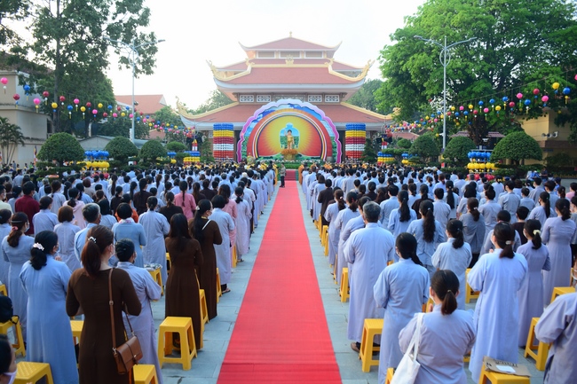 The Vesak Great Ceremony in 2020 at Hoang Phap Pagoda
