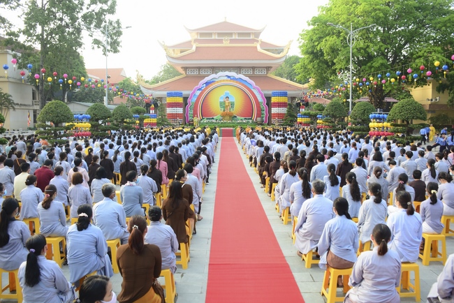 The Vesak Great Ceremony in 2020 at Hoang Phap Pagoda