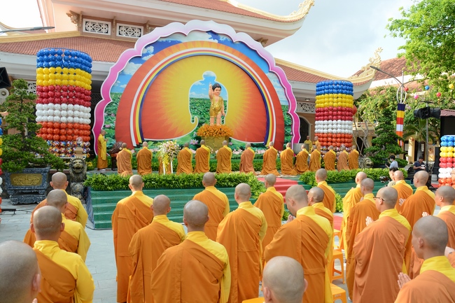 The Vesak Great Ceremony in 2020 at Hoang Phap Pagoda
