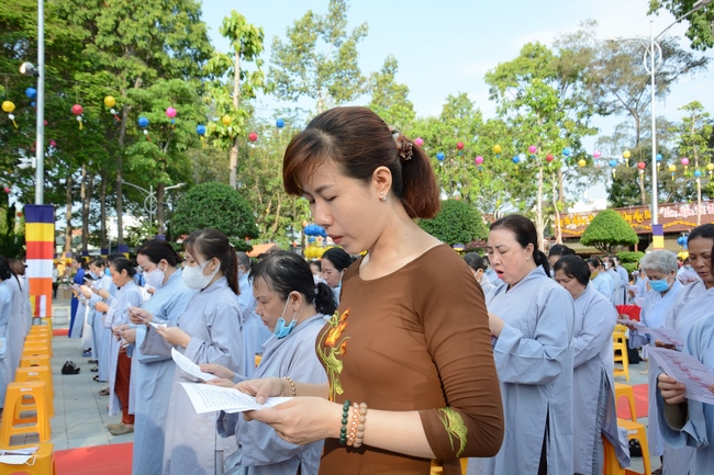 The Vesak Great Ceremony in 2020 at Hoang Phap Pagoda