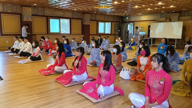 Buddhist Wedding Ceremony in Korea